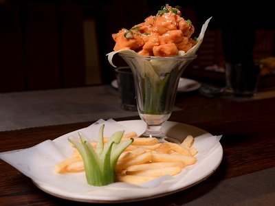 Chicken Diamond with Fries